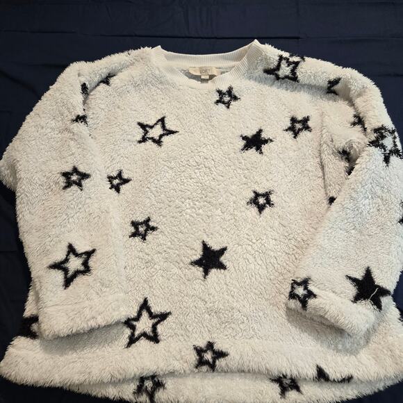 LOFT Cozy White Sherpa Pullover Sweater with Black Stars Size M Cozycore Casual - Picture 1 of 12